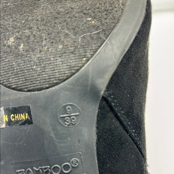 BAMBOO Faux Suede Ankle Boots Women's 9 Black Chunky Heel Booties Zip Almond Toe - Picture 8 of 16